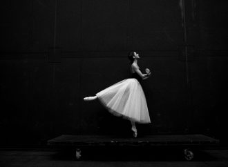 Ballet school. Science or the art of survival?